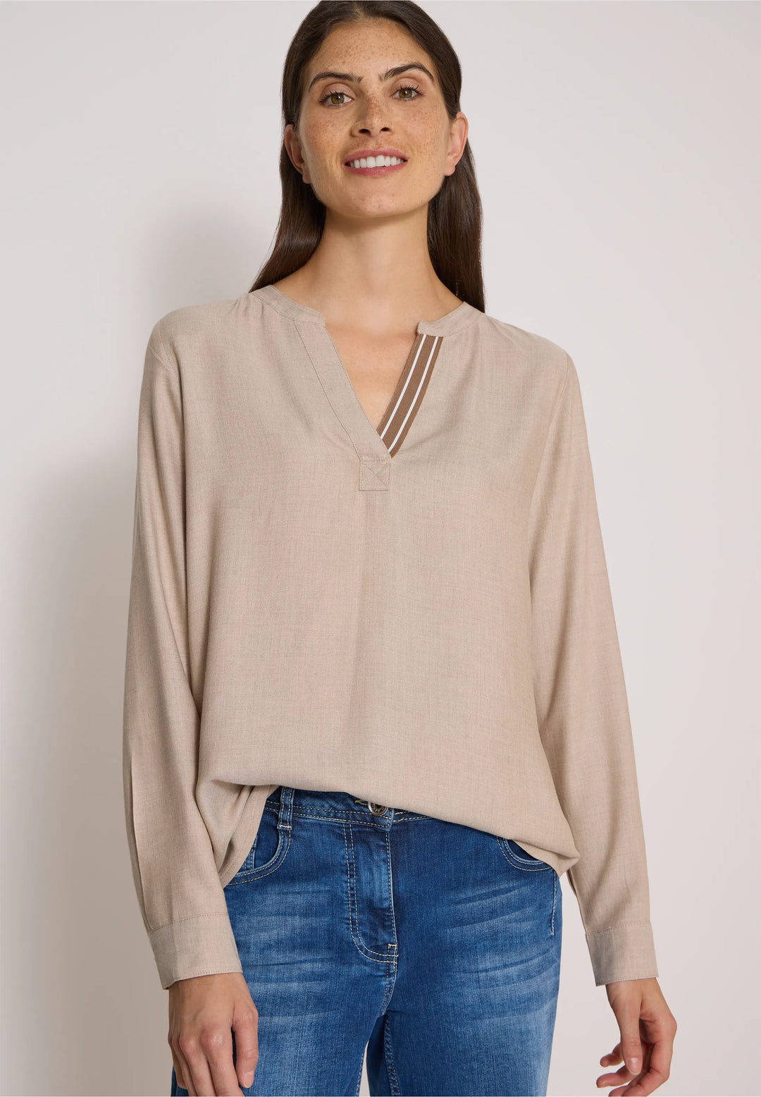 Melange v hals bluse - beige
