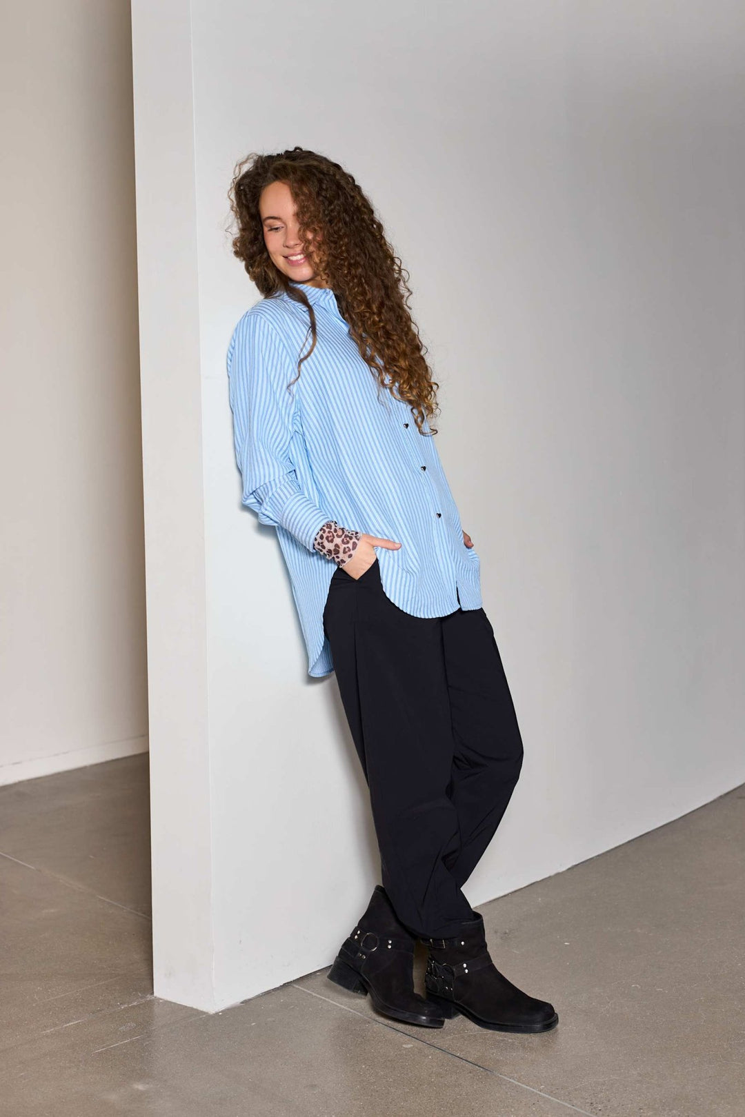 Beate barrel - svart - Many Colors