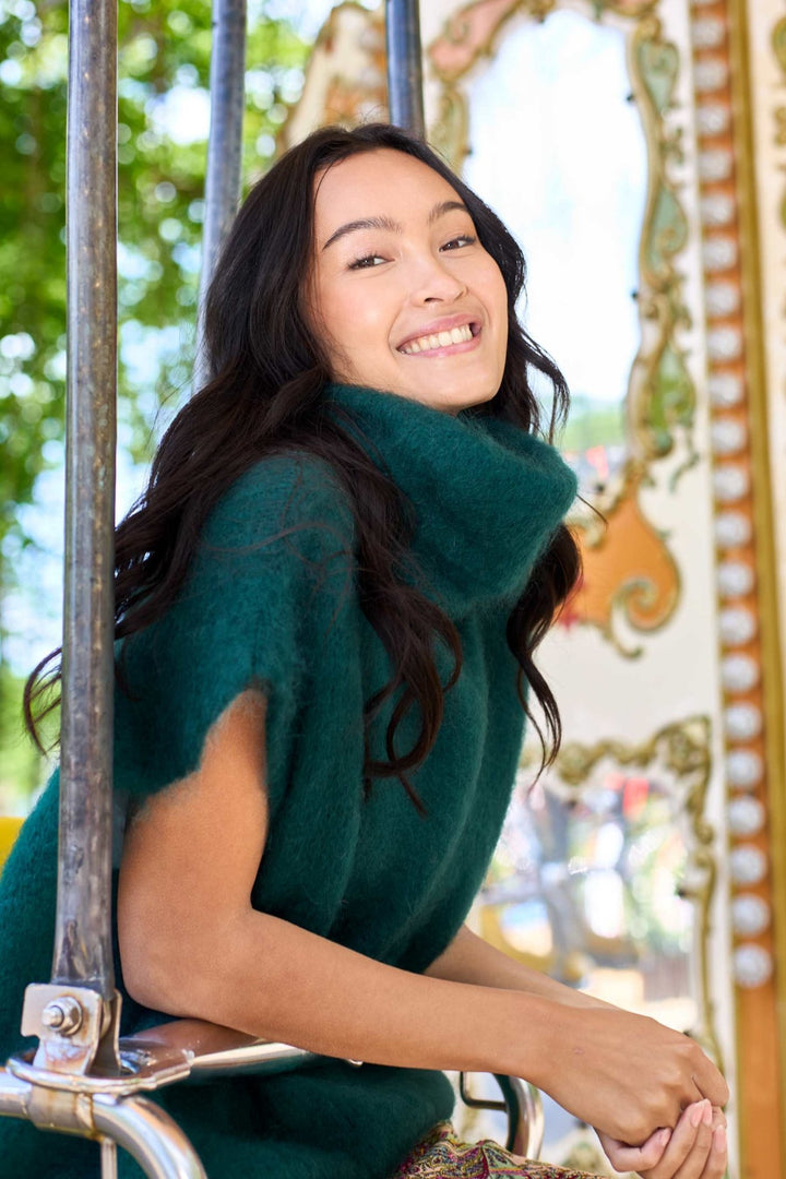 Bjoerk strikket vest med hals - 80% mohair - grønn - Many Colors