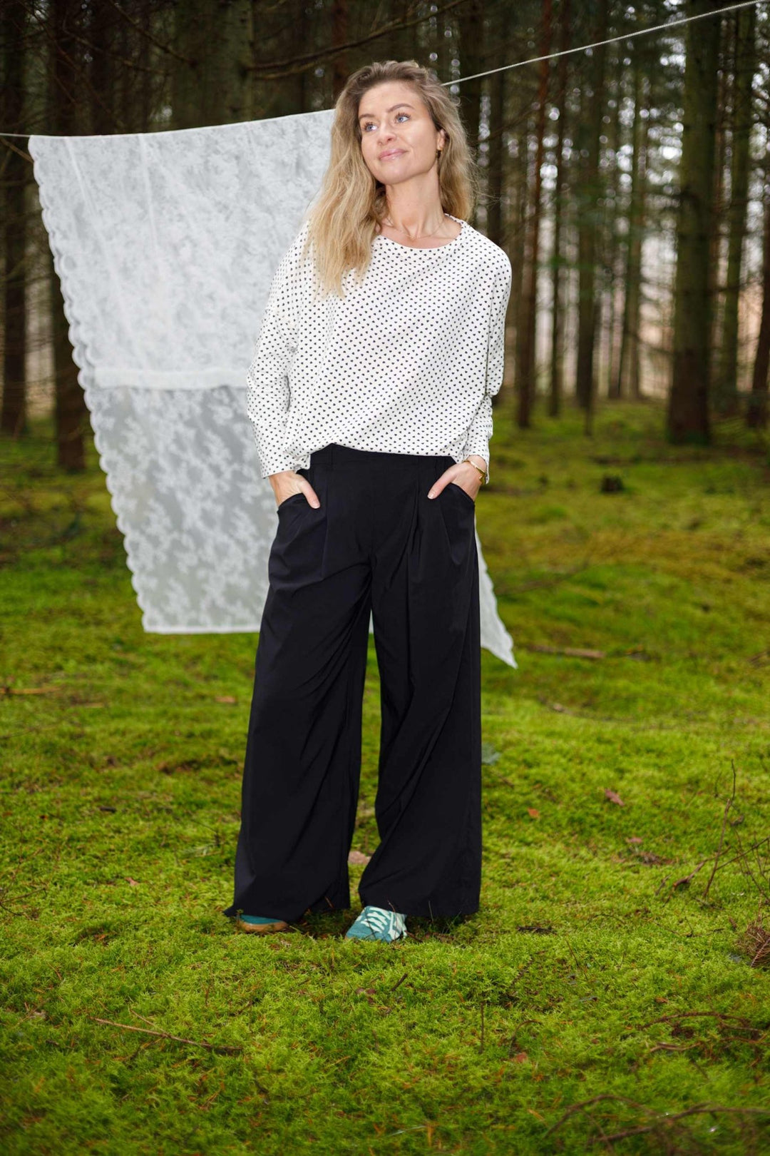 Davina bukse - vide ben - svart - Many Colors