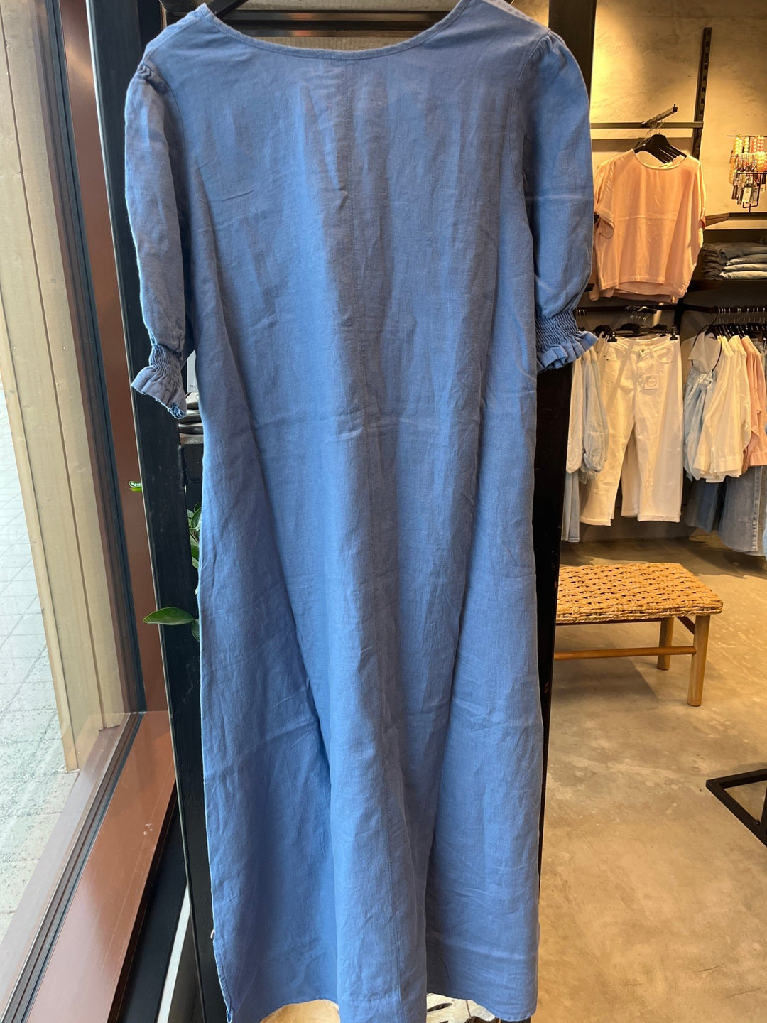 Sandnes kjole i 100% lin - denim - Makeløs - Many Colors