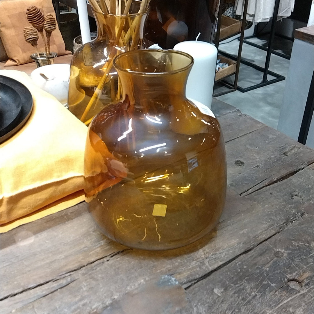 Many-Colors-Unike-Design-Flasker-og-vaser-Clara-brun-munnblåst-glass-fra-Portugal-24-x-28-cm